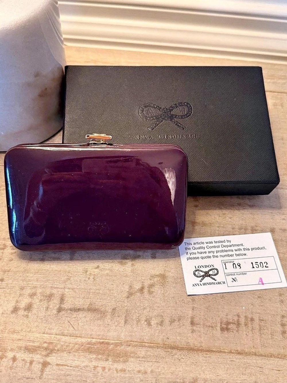 Anya Hindmarch Framed “cards in cards out” framed business card case  in Purple